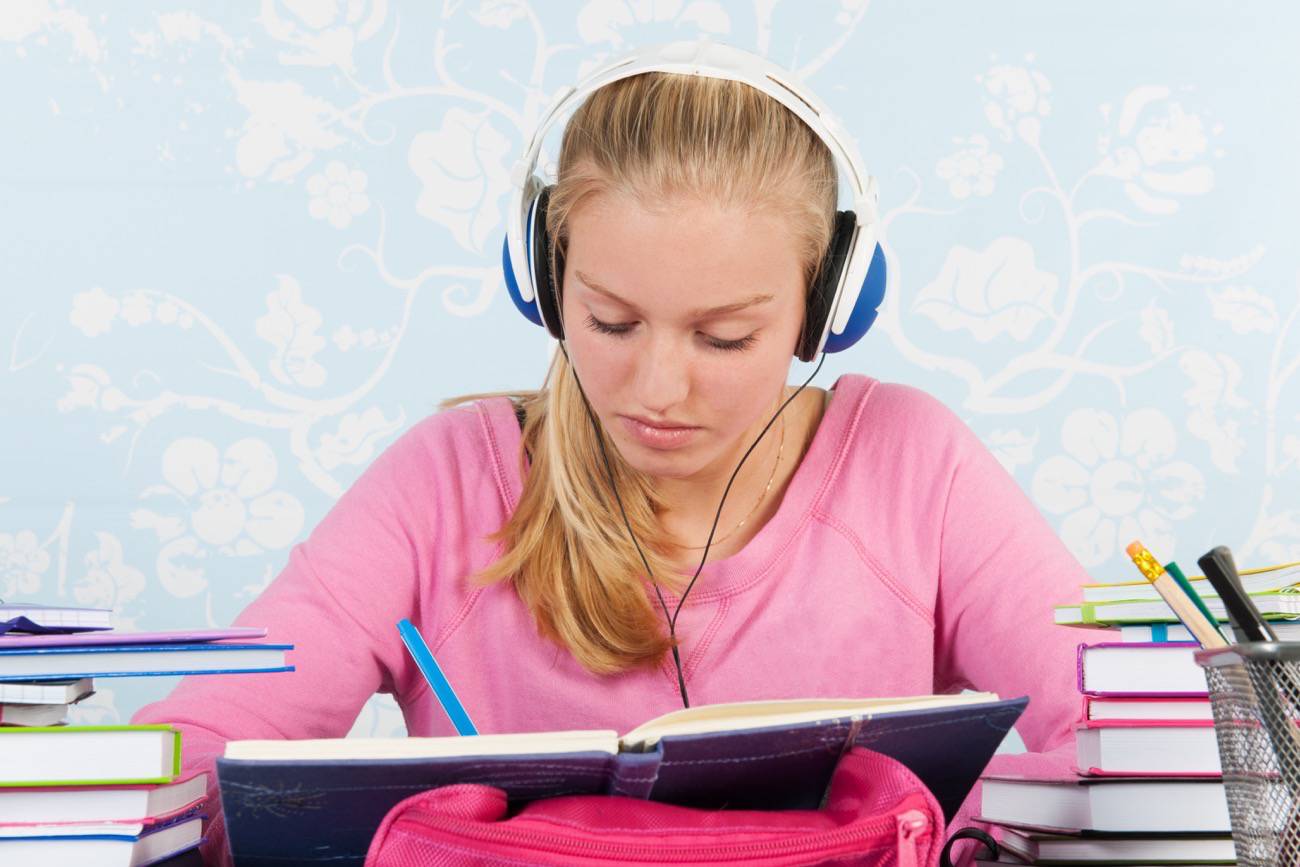 Estudios muestran cuál es la música para estudiar mejor 
