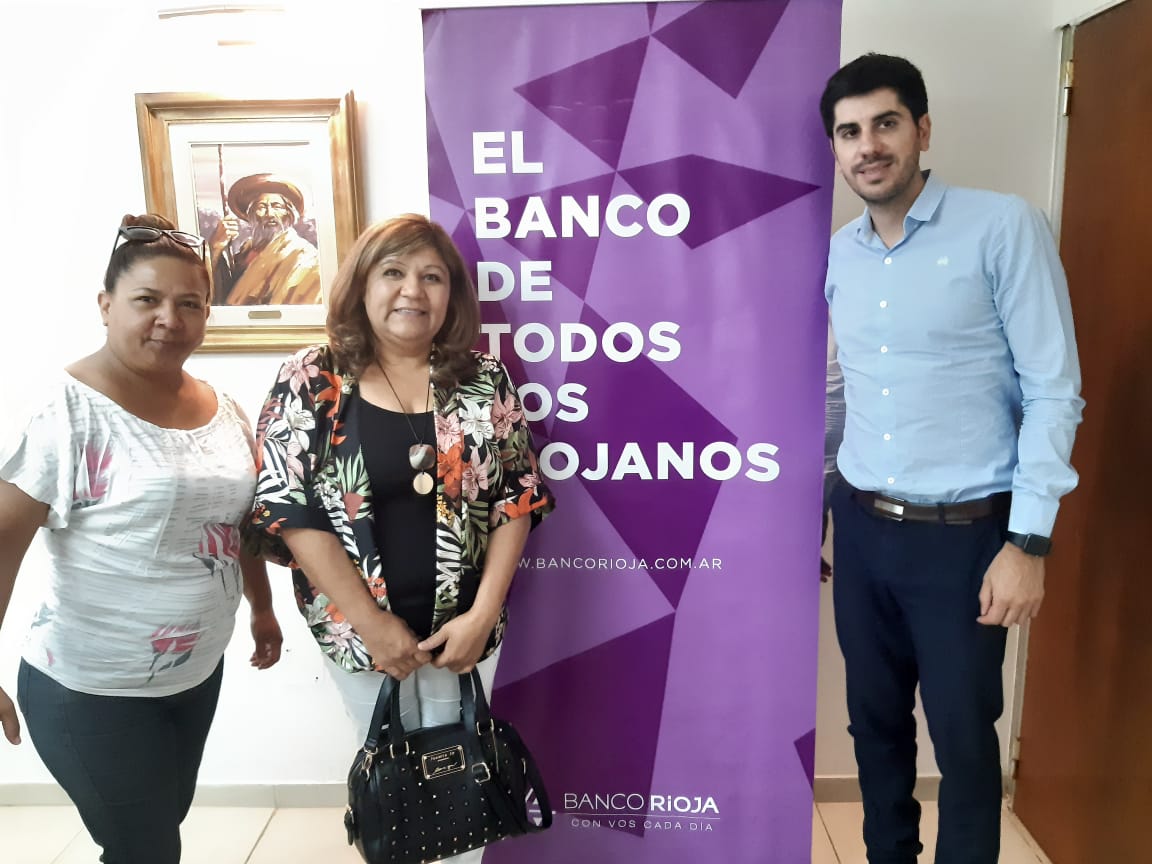 Alumnos de Universidad para el Adulto Mayor recibirán capacitaciones del  Banco Rioja