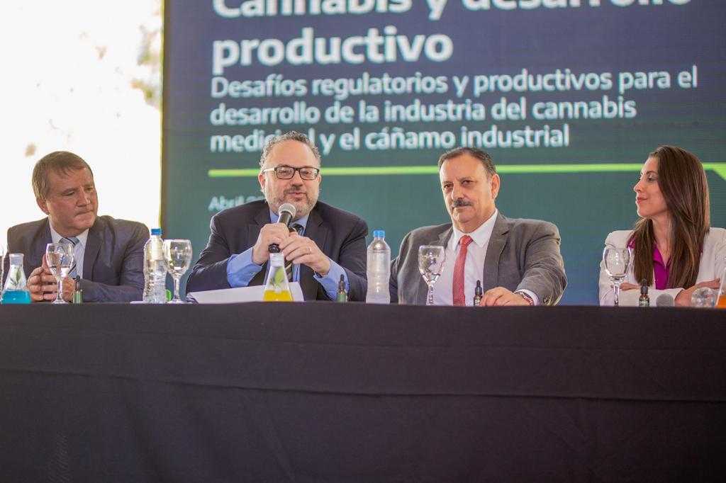 Cannabis Medicinal: Con Esta Industria Se Prevé 10 Mil Nuevos Puestos ...